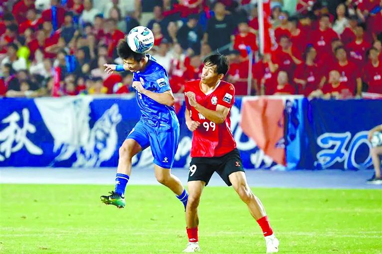 跌倒后的爬, 奏紧凑, 面对连胜