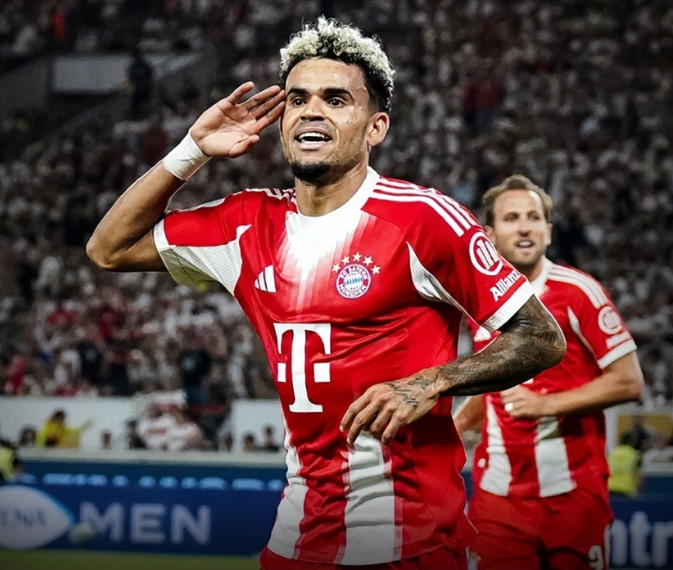 冷箭, 追平了穆勒, 迪亚斯处子