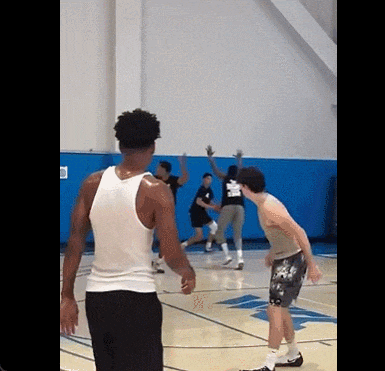 球员站上N 球员站上N