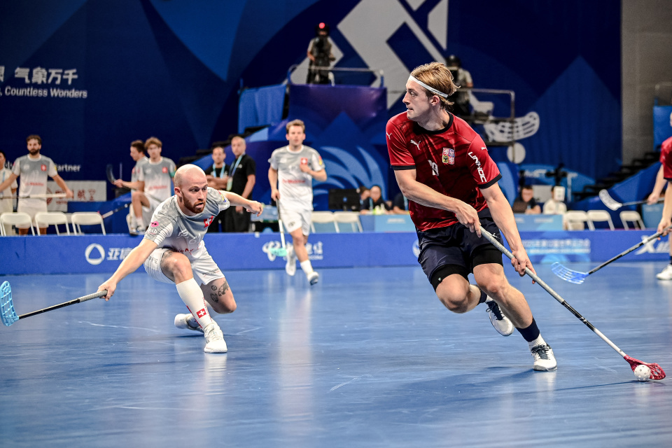 新华社记者, bt, 新华社记者